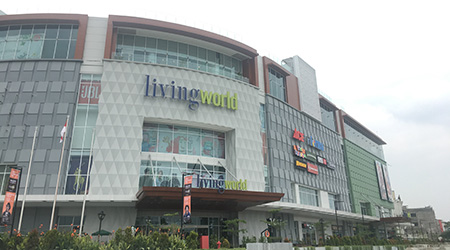 LIVING WORLD PEKANBARU